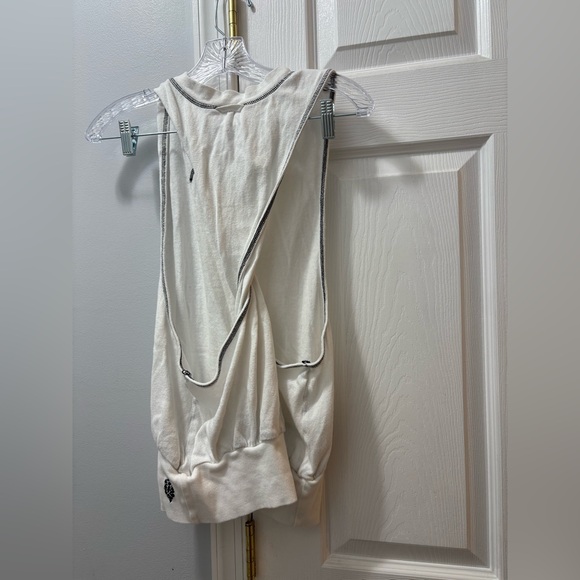 Free People Movement So Twisted Tank in white and black size medium - Picture 4 of 5